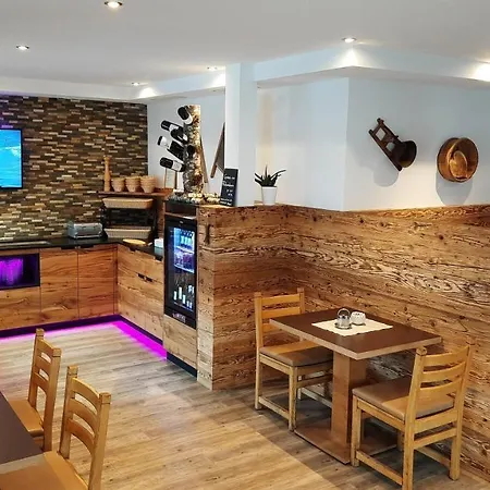 Hochjochstoebli Alpine Easy 4*